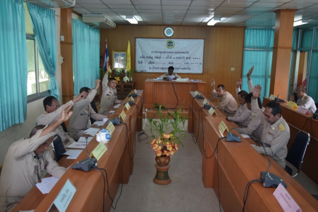 การประชุมสภาเทศบาลตำบลชะรัด